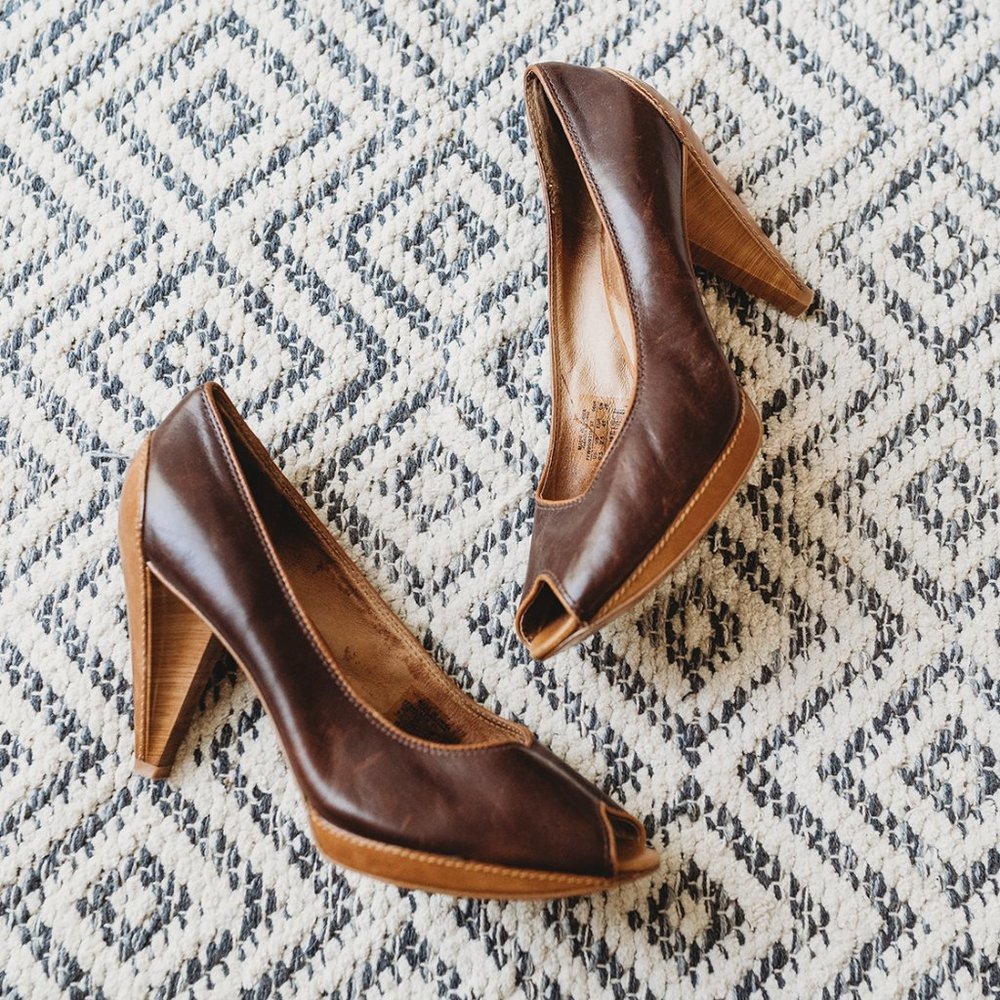 Fossil Retro Style Peep Toe Heels